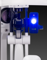 The Halo light has a special LED exciter, diffuse white light and red free green light.